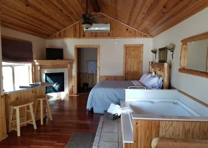Hidden Lake Winery Inn 3*